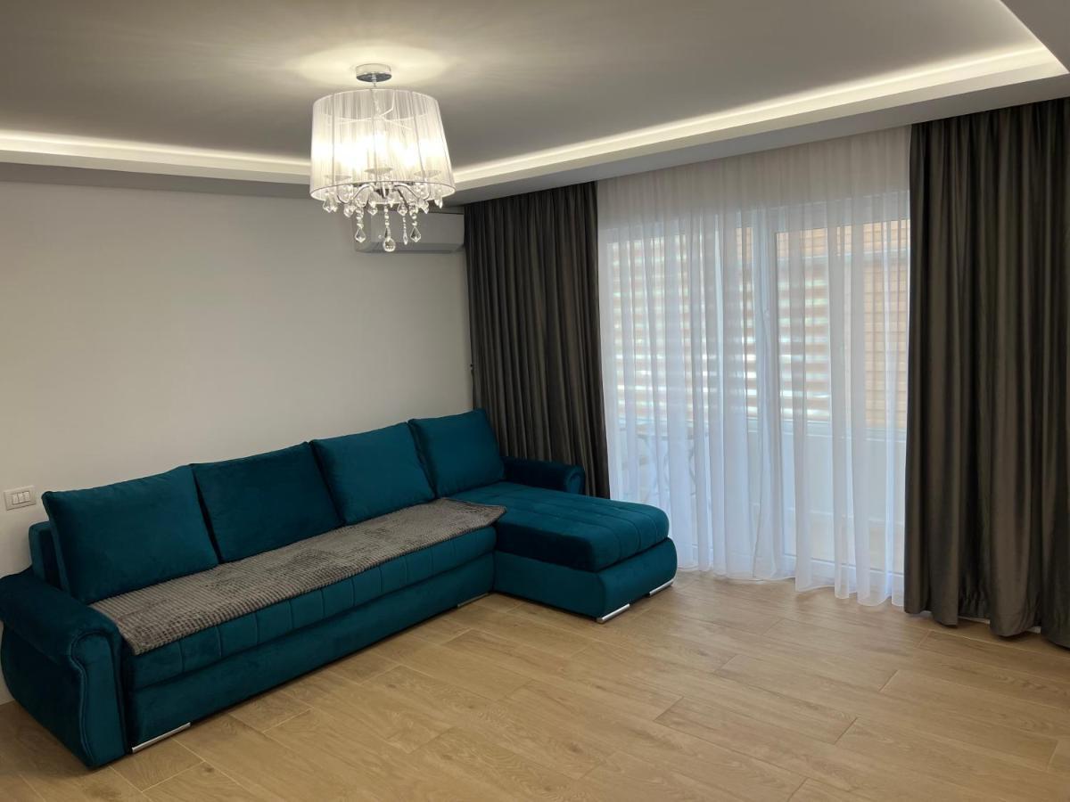 Luxury Apartment Centrul Vechi Curtea De Arges Exterior photo